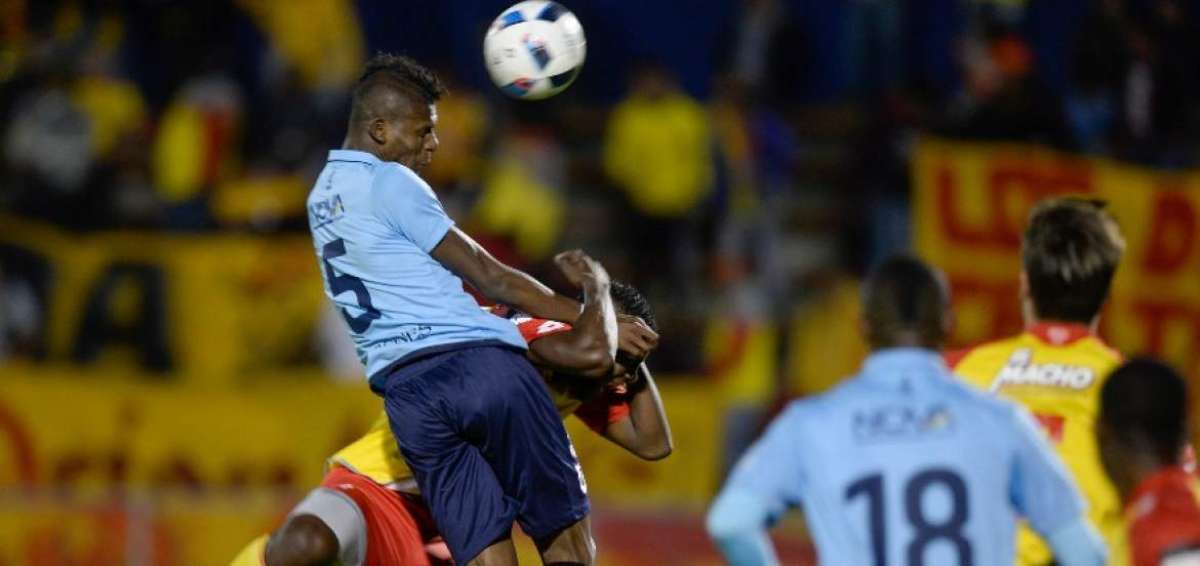Cat&oacute;lica y Aucas empataron  a un tanto en el Atahualpa