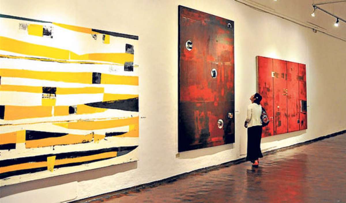 Las actividades previas a la realizaci&oacute;n de la decimotercera edici&oacute;n de la bienal buscan consolidar la producci&oacute;n local. Foto: Tomada de la X Bienal de Cuenca
