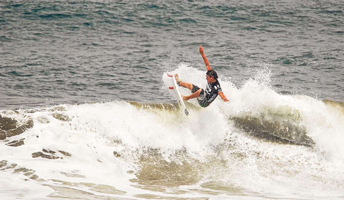 Israel Barona finaliz&oacute; su competencia en la cuarta ronda del repechaje en el Mundial ISA de Nicaragua; misma instancia que alcanz&oacute; &lsquo;El Gato&rsquo; Chila. Foto: Archivo / El Tel&eacute;grafo
