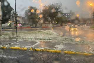 Una fuerte granizada cayó sobre el sur de Quito