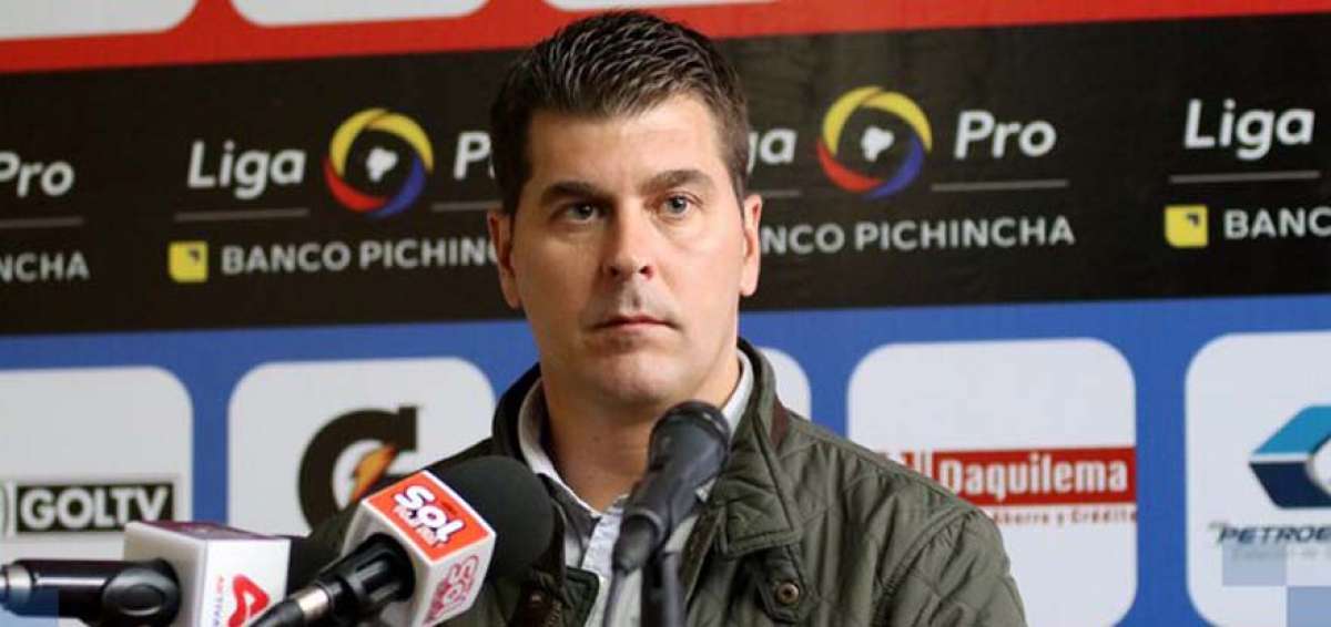 Rescalvo dice que a Emelec le cuesta crear juego