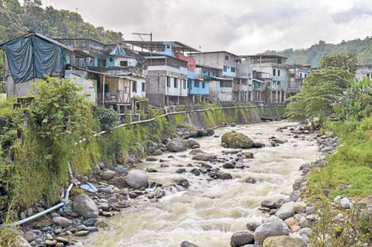 En Alluriqu&iacute;n las casas tienen un sistema de agua entubada que baja directamente de las monta&ntilde;as. El r&iacute;o Damas tambi&eacute;n provee el l&iacute;quido a 900 familias de la zona. Fotos: Santiago Aguirre