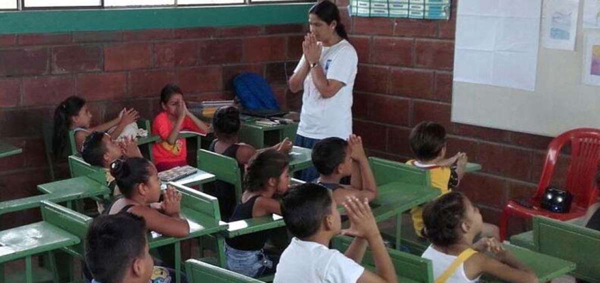 En la escuela Jes&uacute;s de Nazareth se reciben las clases de catecismo.  100 infantes forman parte del proceso que dura 2 a&ntilde;os.