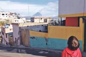 El volc&aacute;n visto desde el mirador de San Luis, situado al noroccidente de Ambato. Foto: Jos&eacute; Miguel Castillo│El Tel&eacute;grafo 