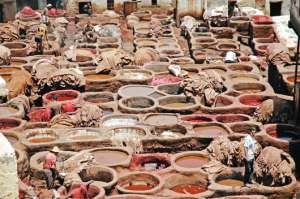 Las curtidur&iacute;as de Marruecos: el epicentro de la actividad artesanal