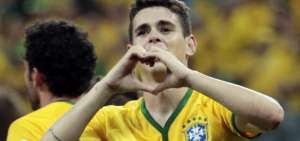 Brasile&ntilde;o Oscar llega a Shangh&aacute;i para jugar en el f&uacute;tbol chino
