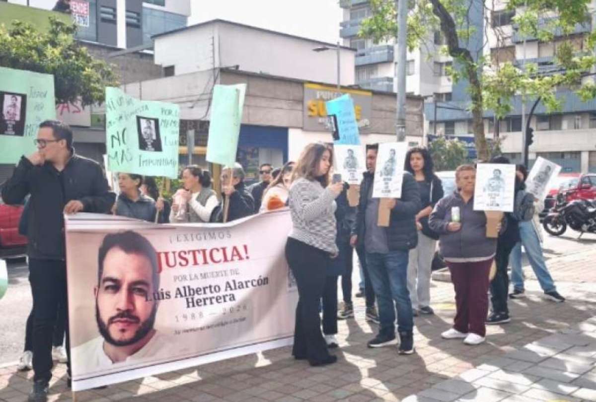 Familiares del caso exigen transparencia en la investigaci&oacute;n por presunta mala pr&aacute;ctica.