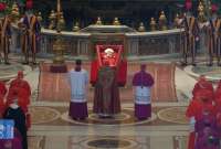 El féretro del papa Francisco llegó a la Basílica de San Pedro.