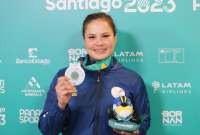 Valeria Echever  consiguió plata en Karate. 