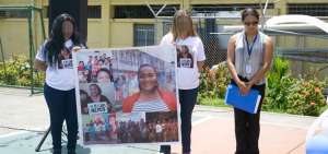 En la graduaci&oacute;n de las bachilleres de la c&aacute;rcel, la semana pasada, se hizo un minuto de silencio por la funcionaria.