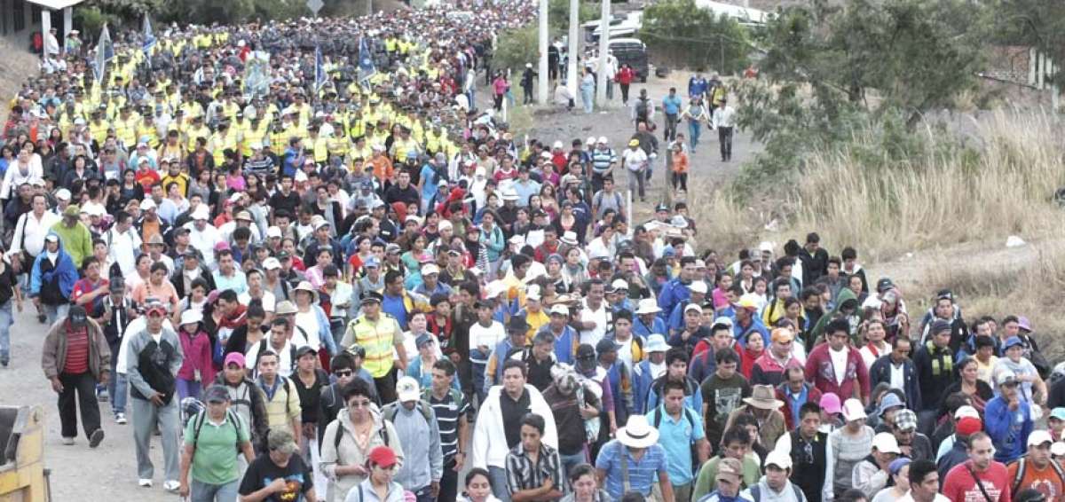 La Virgen del Cisne camin&oacute; con sus devotos desde el jueves anterior.  En Loja permanecer&aacute; hasta el 17 de noviembre, fecha que regresar&aacute; a su bas&iacute;lica.
