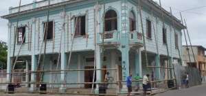Se trata de una edificaci&oacute;n considerada como un hito urbano y arquitect&oacute;nico de los a&ntilde;os 30 en Portoviejo.