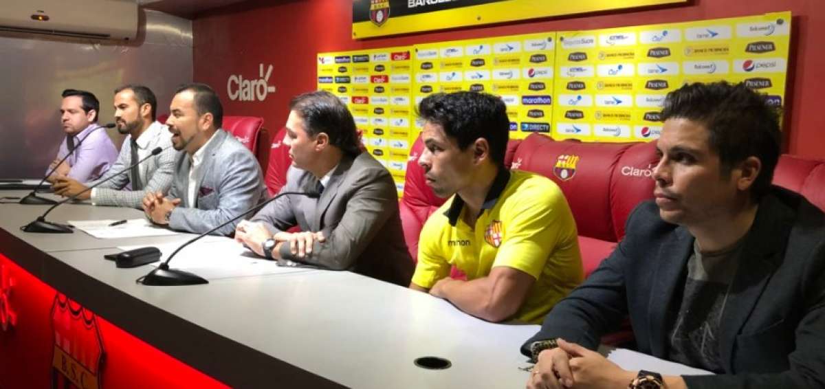 El 'capi' estuvo presente en la rueda de prensa del '&iacute;dolo'.
