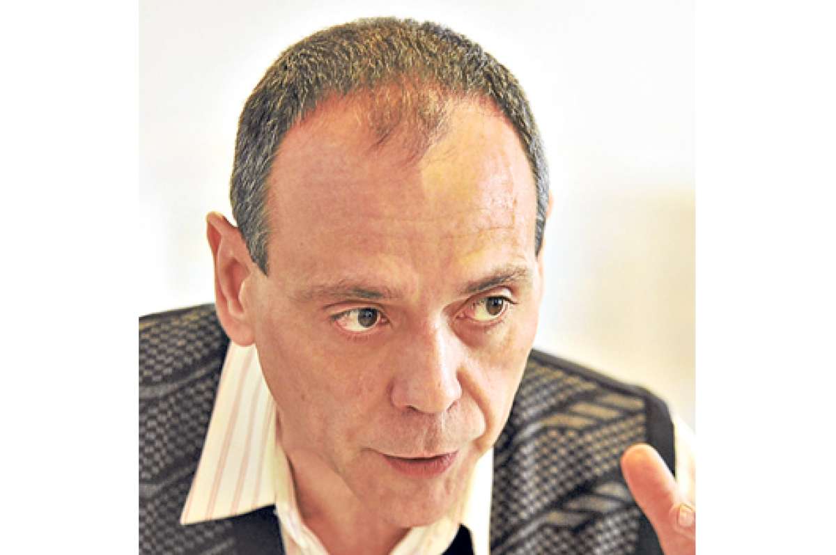 Courtoisie conecta la poes&iacute;a a la materia