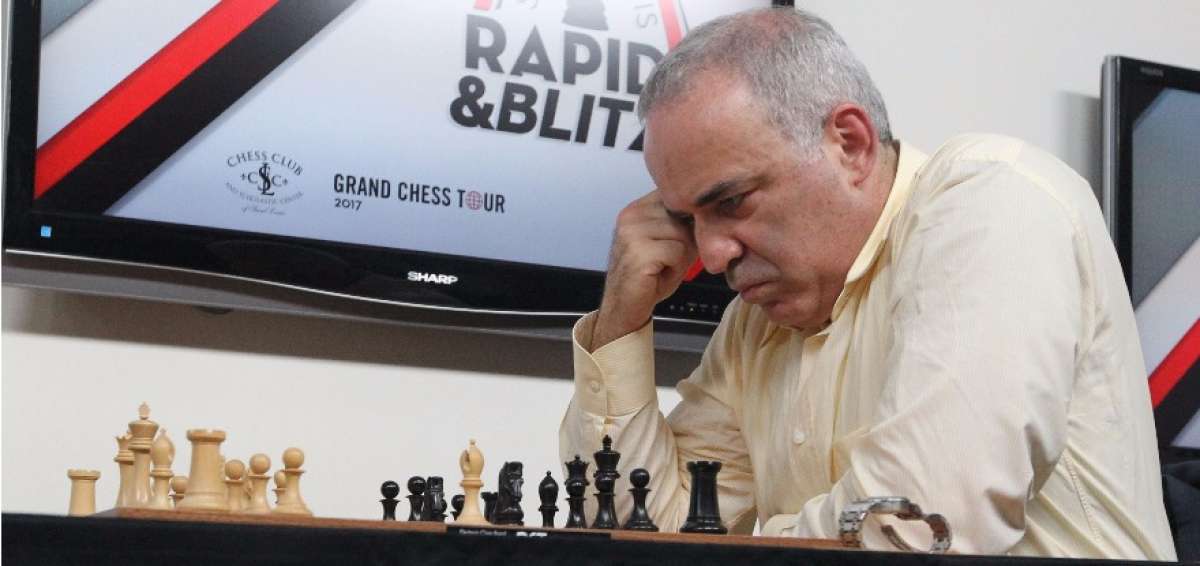 Kasparov logra su primer triunfo