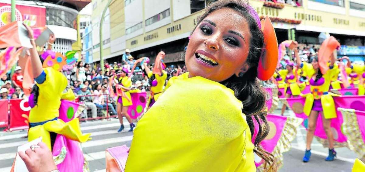La belleza y la inteligencia de las ambate&ntilde;as son reconocidas en los actos de esta celebraci&oacute;n mayor. 