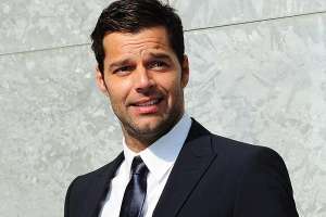 Ricky Martin confirma actuaci&oacute;n en los Latin Grammy