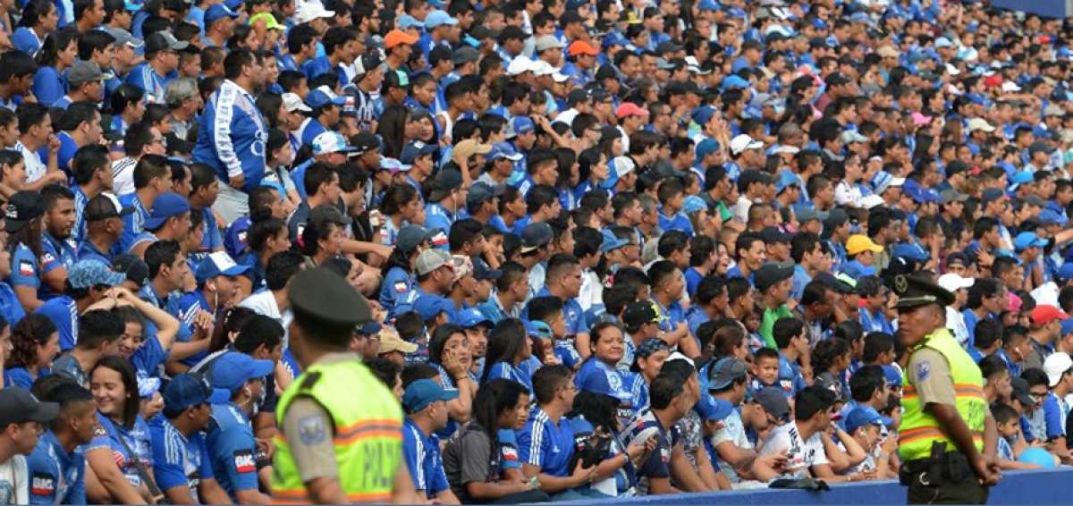 Socios azules piden asamblea