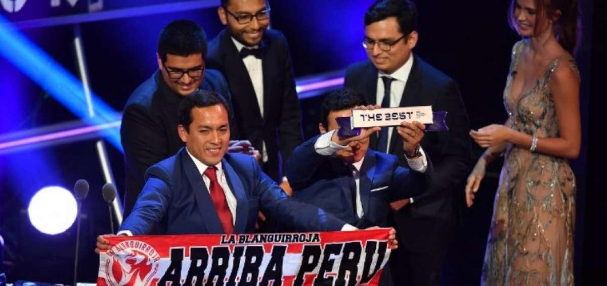 Per&uacute; celebra el premio The Best a la mejor afici&oacute;n otorgado por la FIFA