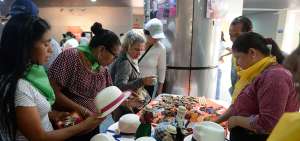 Emprendedoras tendr&aacute;n cr&eacute;ditos hasta de $ 10 mil