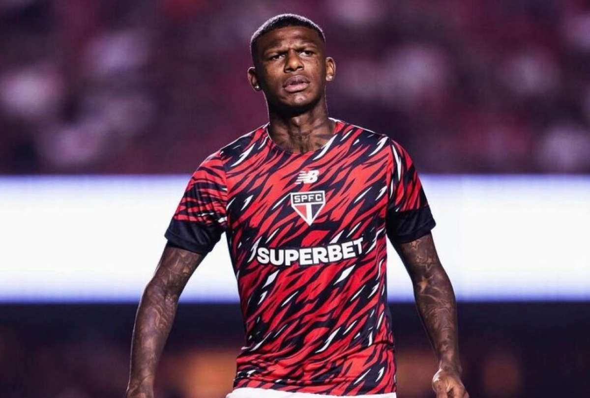 Robert Arboleda queda en el centro de la pol&eacute;mica en S&atilde;o Paulo tras ausentarse de una convocatoria