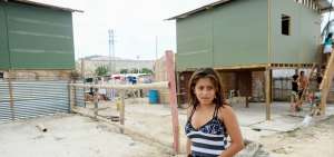 Actores particulares donan 150 casas para las familias que sobrevivieron