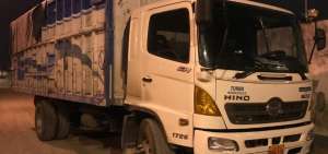 460 bloques de droga iban en doble fondo de cami&oacute;n