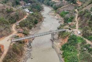 Puente Bailey sobre el Puyango impulsa el comercio y la movilidad entre Loja y El Oro 