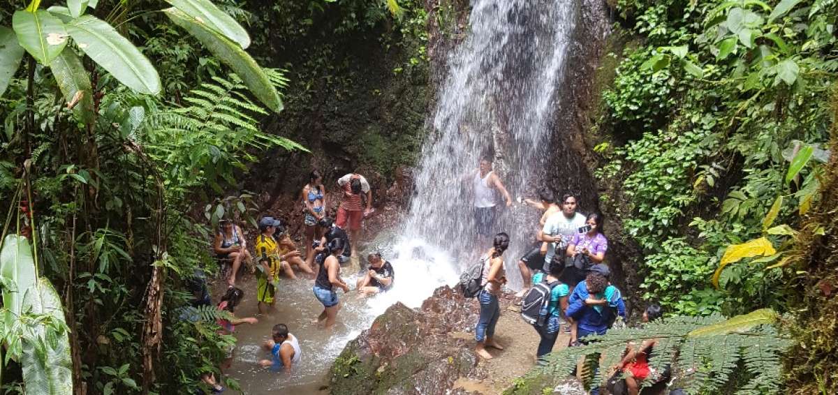 El lunes de carnaval llegaron a las cascadas de Bucay m&aacute;s de 300 turistas. La entrada cuesta $ 2 y el recorrido puede tardar de 20 minutos a 2 horas.