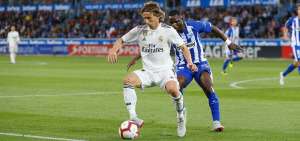 Alav&eacute;s derrota al Real Madrid que no levanta su nivel en La Liga
