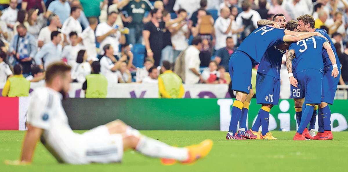 Los jugadores de la &lsquo;Juve&rsquo; festejan el tanto del empate que les permite clasificarse a la final de la Champions. Foto: AFP