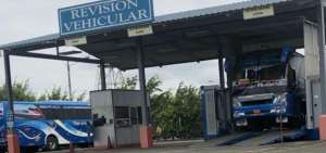Buses de cooperativa &ldquo;Se&ntilde;or de los Milagros&rdquo; pasan por revisi&oacute;n t&eacute;cnica