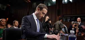 El CEO de Facebook, Mark Zuckerberg, ha comparecido en varias ocasiones ante el Congreso de Estados Unidos y ha reiterado sus disculpas por lo ocurrido.