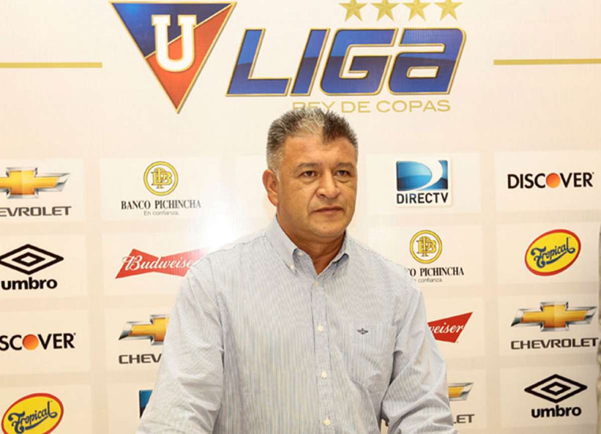 Claudio Borghi, entrenador argentino, fue presentado como nuevo t&eacute;cnico de Liga de Quito.
