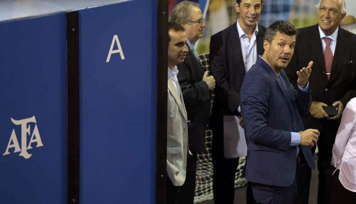 Liga de f&uacute;tbol argentino suspende elecci&oacute;n tras amparo judicial
