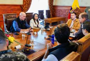 Noboa reforma el reglamento de Contrataci&oacute;n P&uacute;blica y ampl&iacute;a el r&eacute;gimen especial de la Casa Militar