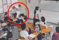 Estudiante atacó con una navaja a su profesora en México