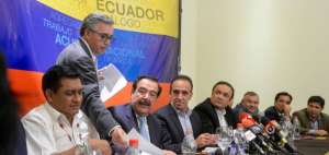 La reuni&oacute;n se realiz&oacute; en un hotel de la capital, en el sector de Tababela.
