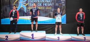 El deportista guayaquile&ntilde;o de tenis de mesa (c) es el nuevo tetracampe&oacute;n sudamericano, logro conseguido en Buenos Aires, al vencer 4-2 (12-10/15-13/3-11/9-11/4-11/8-1) al local Santiago Lorenzo. T&iacute;tulos anteriores: 2015, 2016 y 2017.
