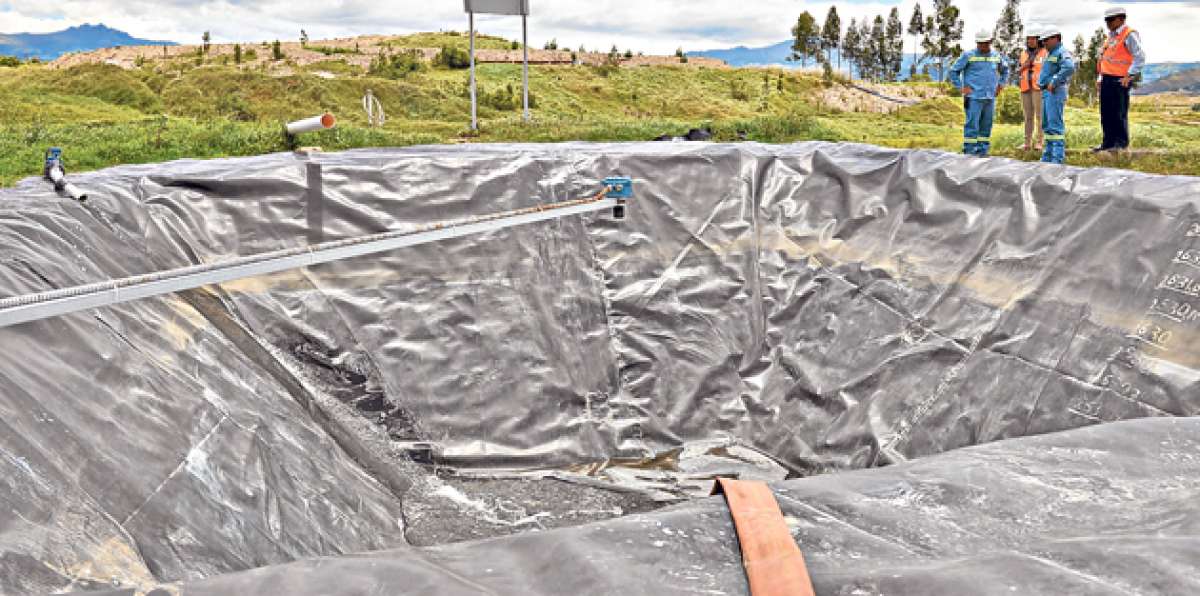 El relleno sanitario de El Inga, ubicado 45 kil&oacute;metros al este de Quito e inaugurado en el a&ntilde;o 2003, vive actualmente su tercera fase de utilizaci&oacute;n con la expansi&oacute;n de los cubetos de recolecci&oacute;n. Foto: Archivo/ El Tel&eacute;grafo