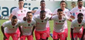 Antonio Valencia se queda en Liga