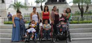 Las madres de ni&ntilde;os con mucopolisacaridosis extreman su cuidado por el covid-19