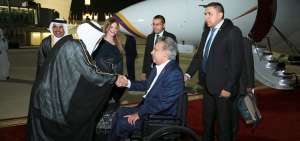 En Doha, Moreno fue recibido por el ministro de Comercio de Catar, Ali bin Ahmed Al-Kuwari, y la embajadora de Ecuador en ese pa&iacute;s, Ivonne Baki.