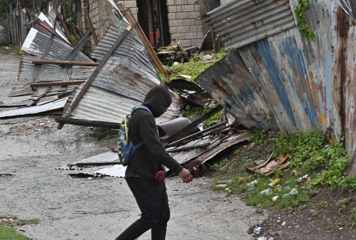 El huracán Melissa provoca daños catastróficos tras impactar Jamaica.