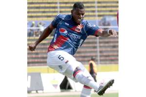 El defensa Geovanni Caicedo es uno de los jugadores sancionados.