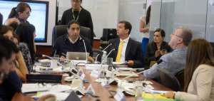 El informe fue aprobado con 9 votos a favor. 
