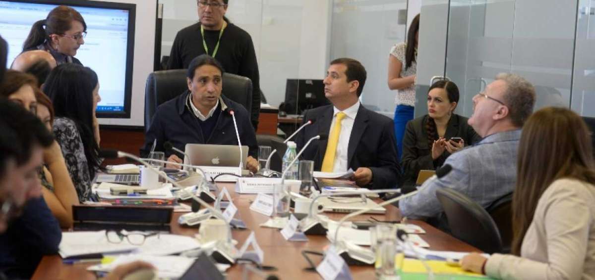 El informe fue aprobado con 9 votos a favor. 