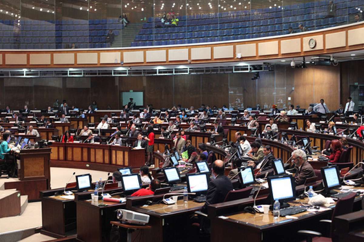 Asamblea se allan&oacute; al 98% de las objeciones del Ejecutivo al proyecto de Ley Burs&aacute;til