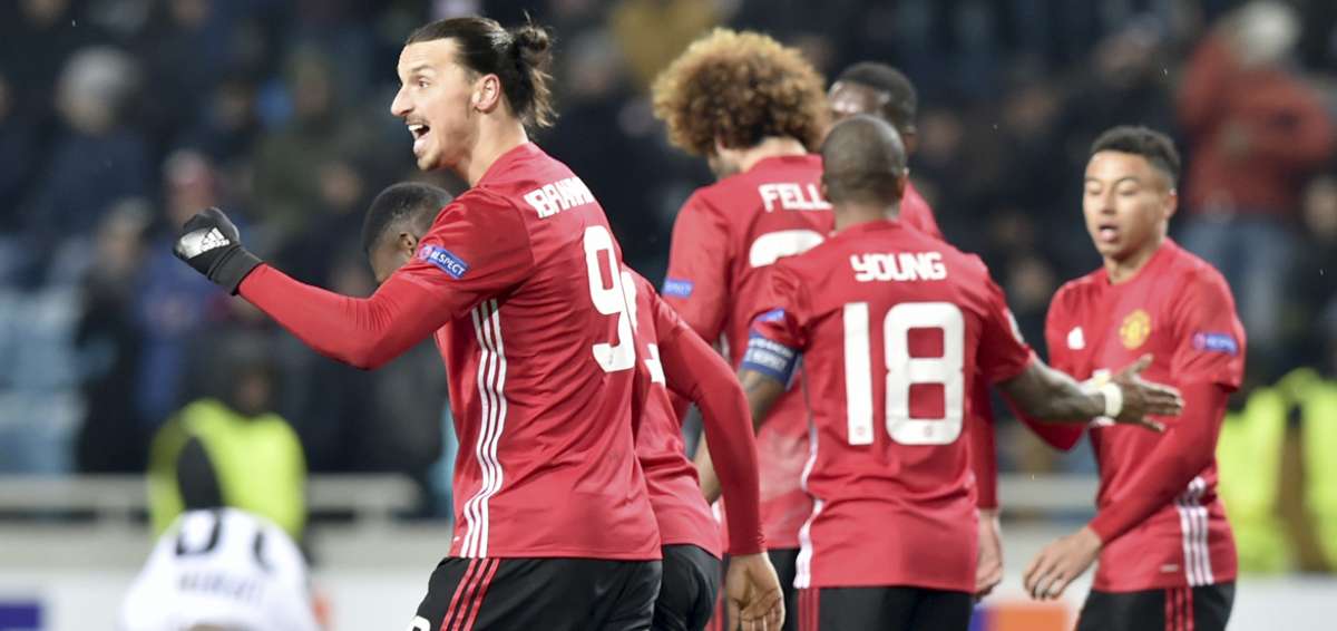 Manchester United gana en Ucrania y se clasifica en la Europa League