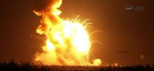 Cohete de la NASA explota segundos despu&eacute;s de su lanzamiento (VIDEO)
